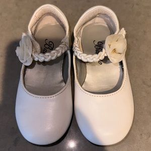 🏷️ 5 for $25 🏷️ Balleto shoes, size 6.5 toddler